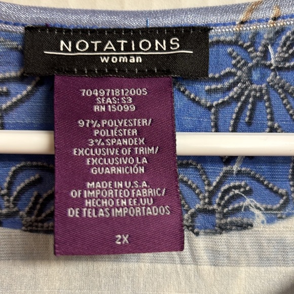 Notations Woman Blue and White Women's Top.  Unique ruffle design.  Size 2X - Picture 2 of 10